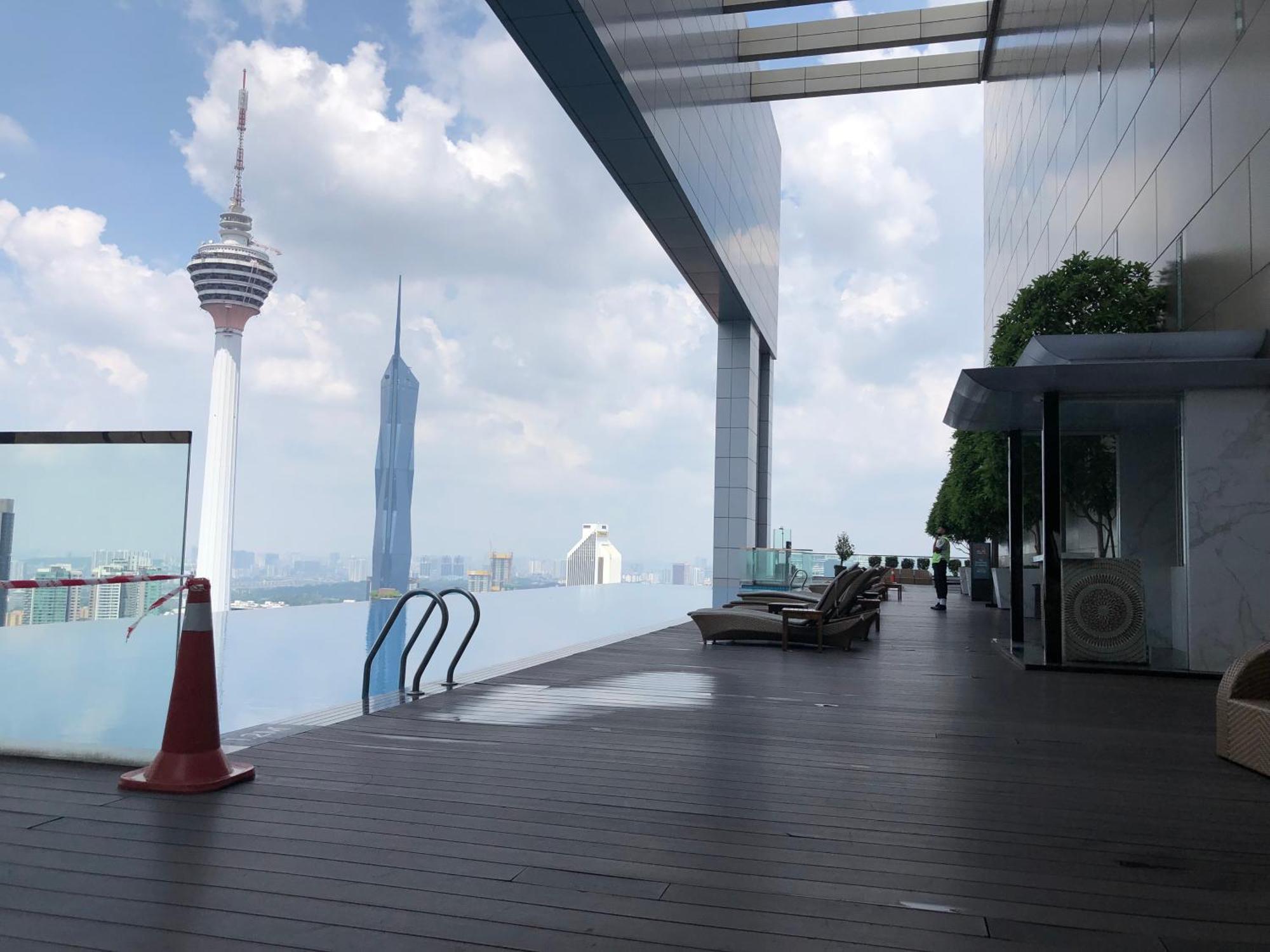 Amazing Pool By Platinum Suites Klcc Kuala Lumpur Dış mekan fotoğraf