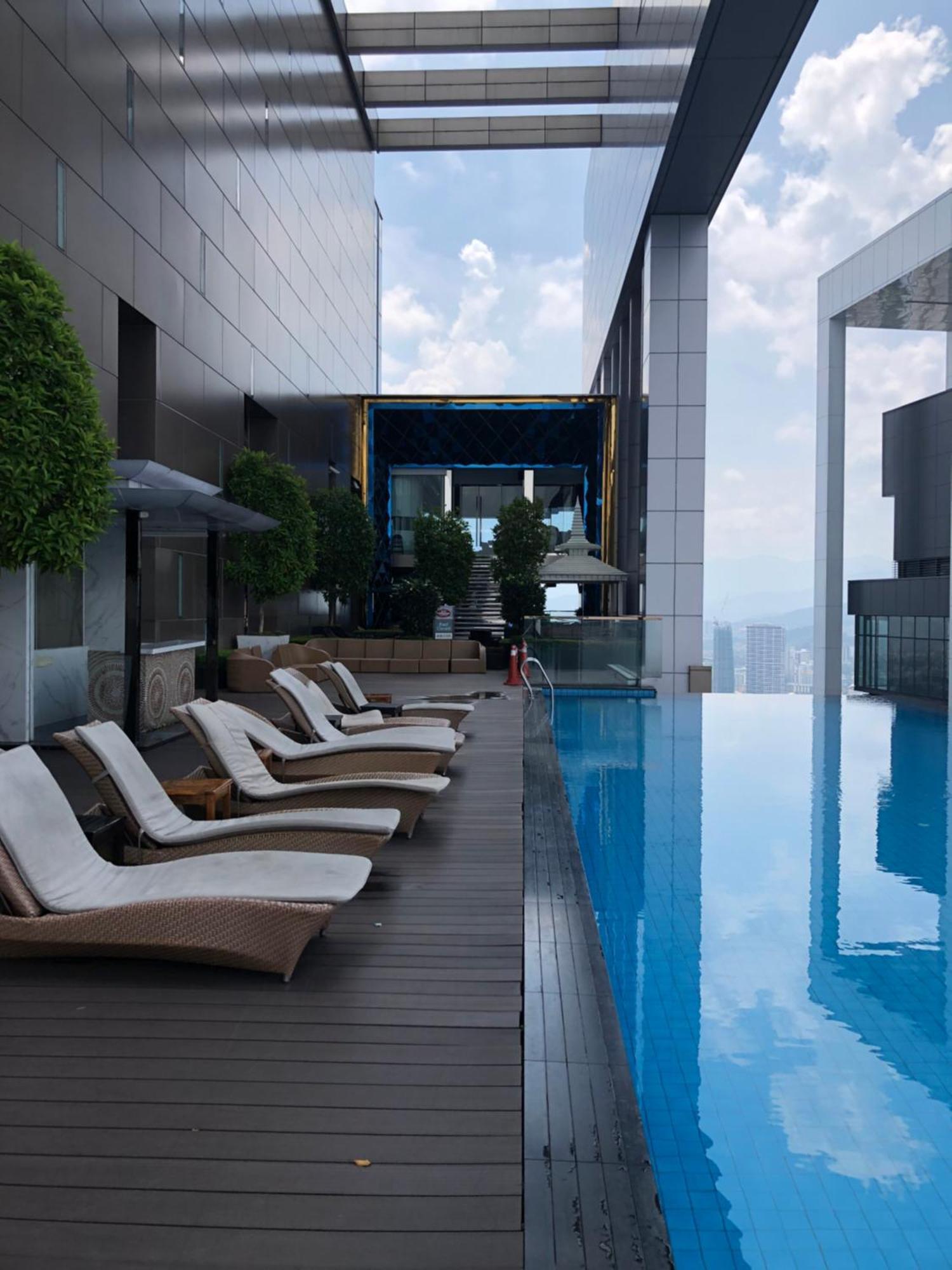 Amazing Pool By Platinum Suites Klcc Kuala Lumpur Dış mekan fotoğraf