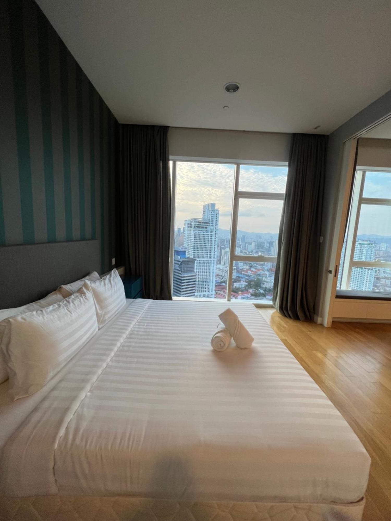 Amazing Pool By Platinum Suites Klcc Kuala Lumpur Dış mekan fotoğraf